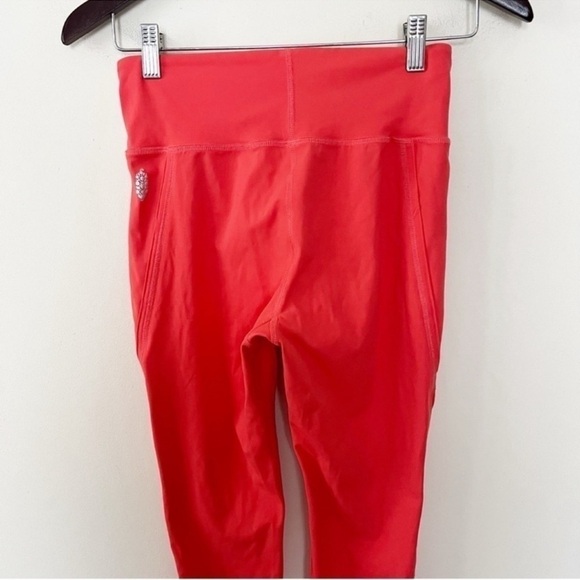 Free People Leggings Womens Activewear Neon Pink Cut Out Side Size Small Cropped - Picture 6 of 11
